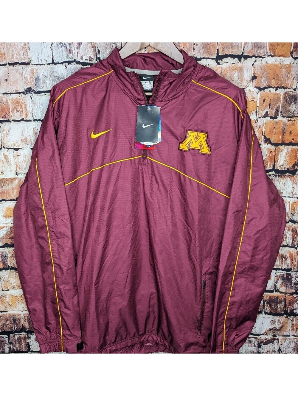 NEW Nike Minnesota Gophers FOOTBALL COACHES TEAM SIDELINE Wind Jacket Men Medium